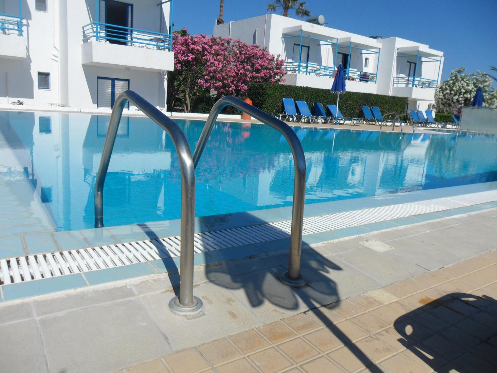 Miros Hotel Apartments Tigkaki  Exterior photo